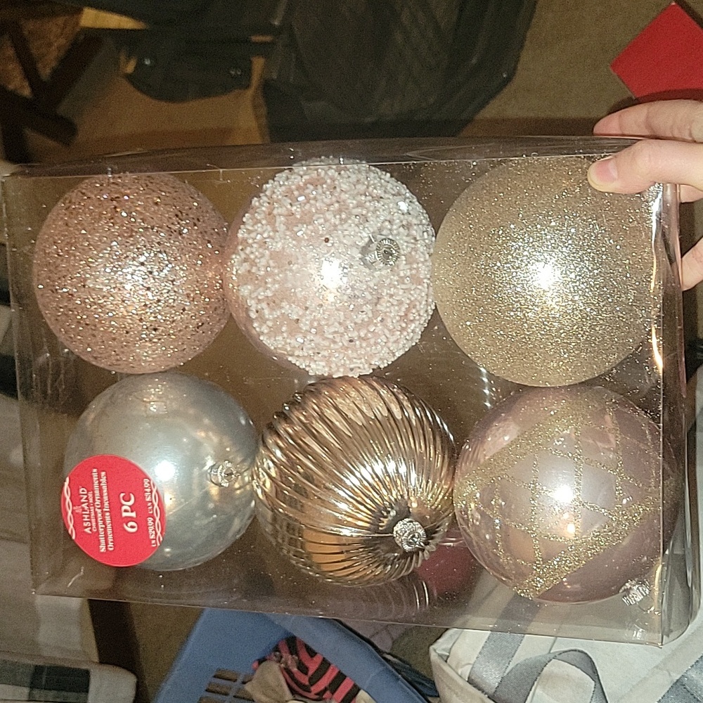 6 pc Ormanents